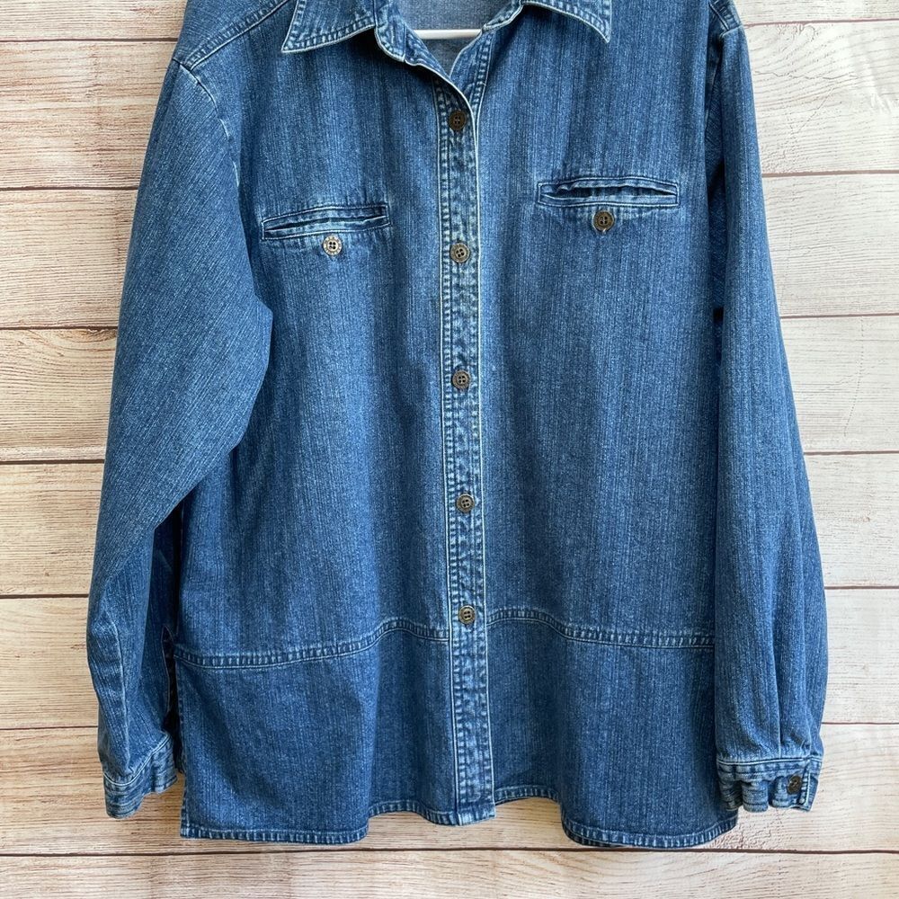 VINTAGE CHRISTOPHER & BANKS DENIM SHACKET. SIZE XL - Picture 3 of 5